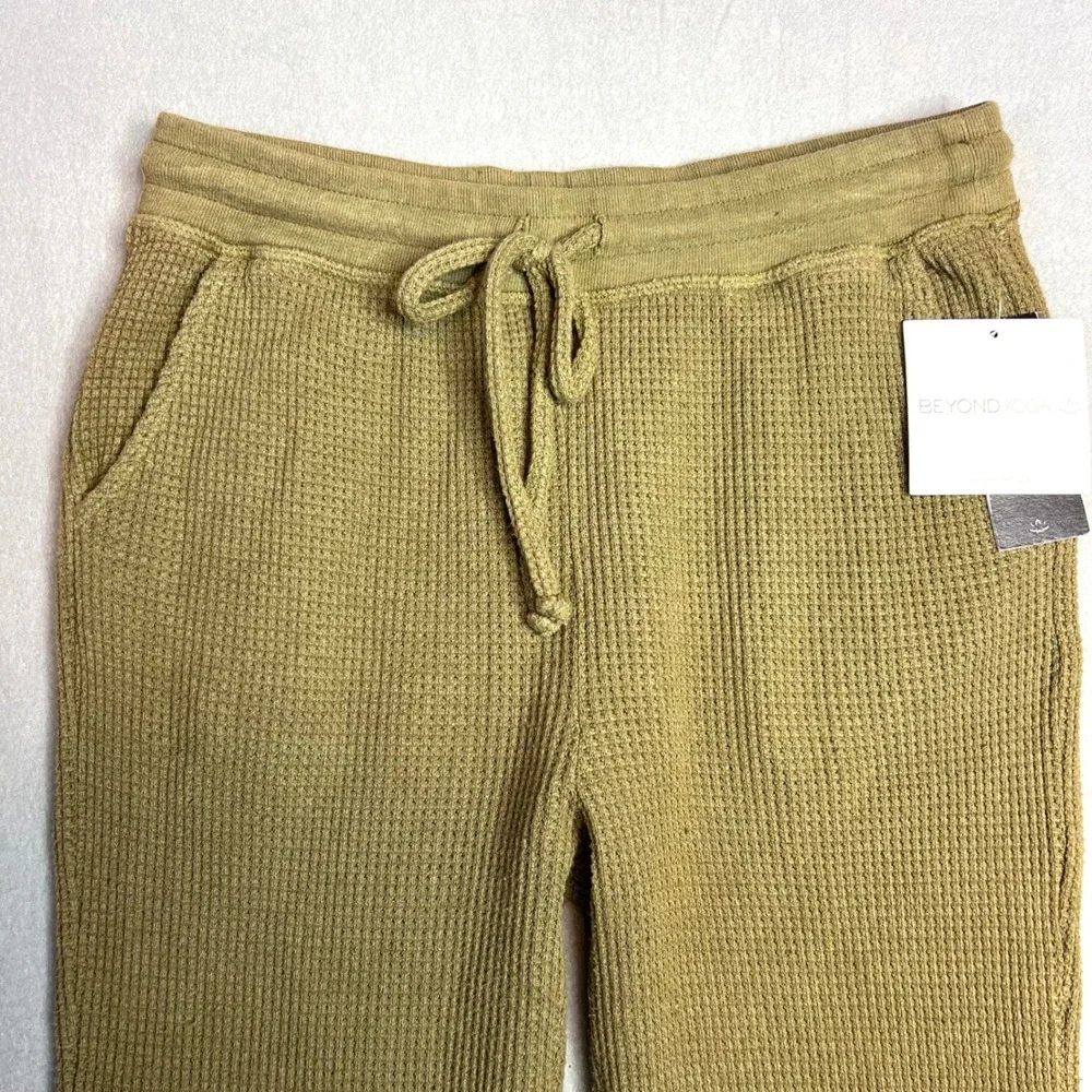 Beyond Yoga Weekend Sweatpant in Olive Size S Weekender‎ Pant Waffle Knit NWT